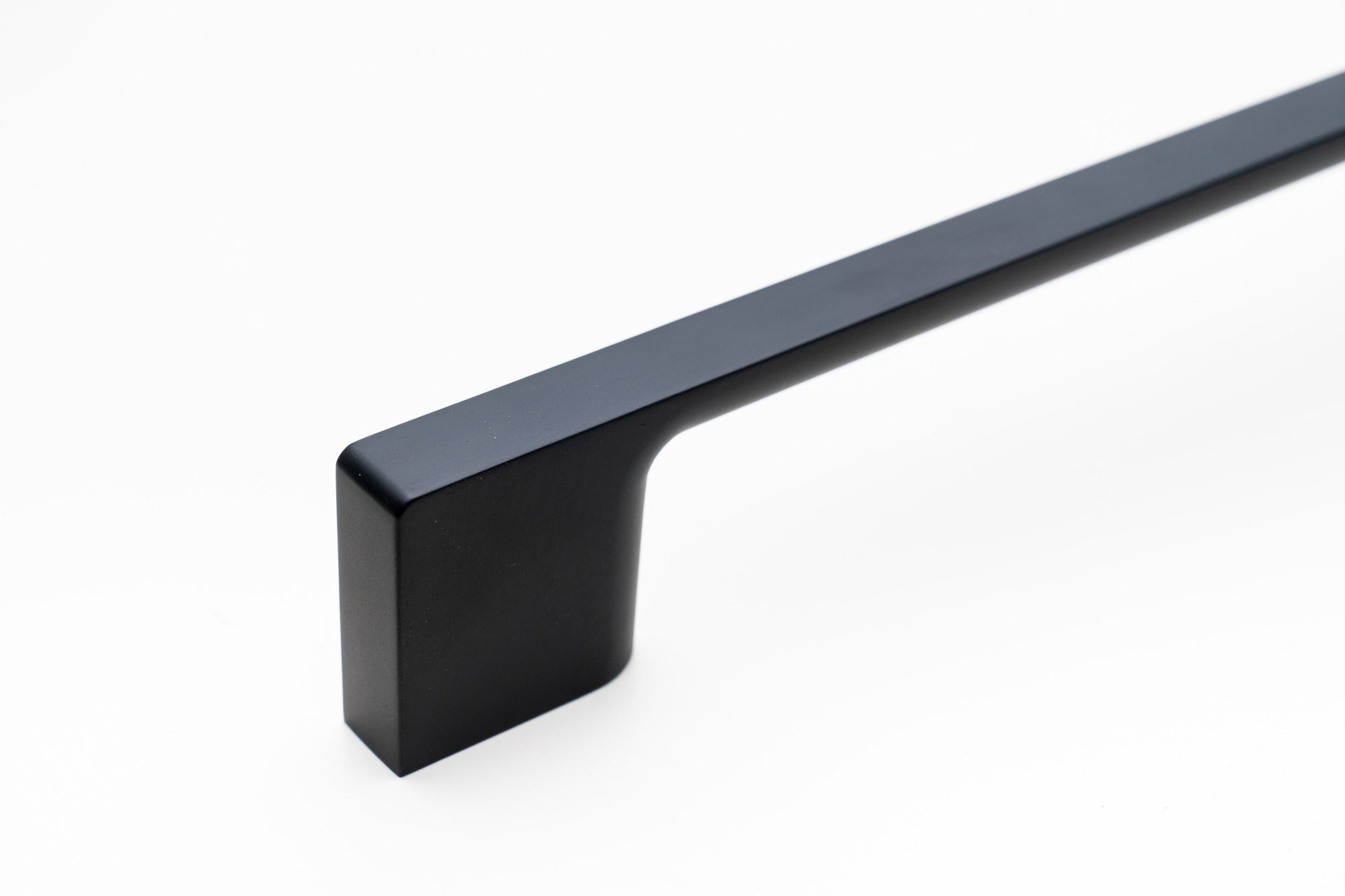 The Edge Appliance Pull in Smooth Black By Havolka