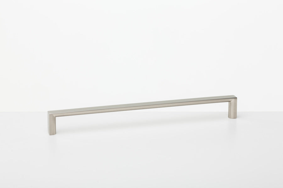 The Linear Cabinet Handle – Smooth Nickel