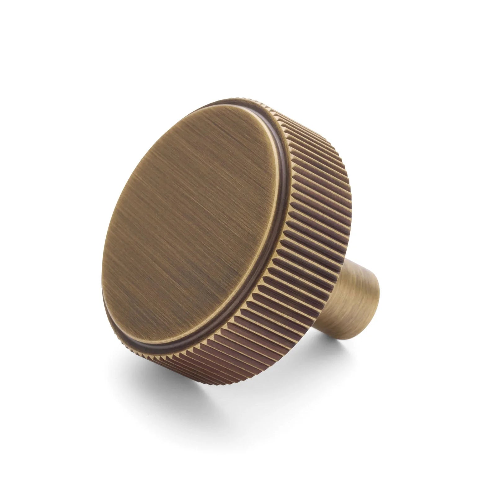 Aged Brass Round Fluted Cabinet Knob - Artemis - Manovella