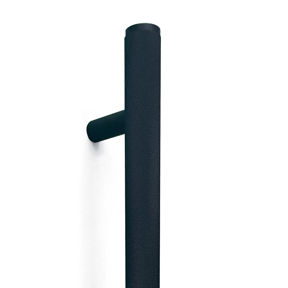 Momo Bellevue Knurled Entry Pull Handle (Single) – Solid Brass