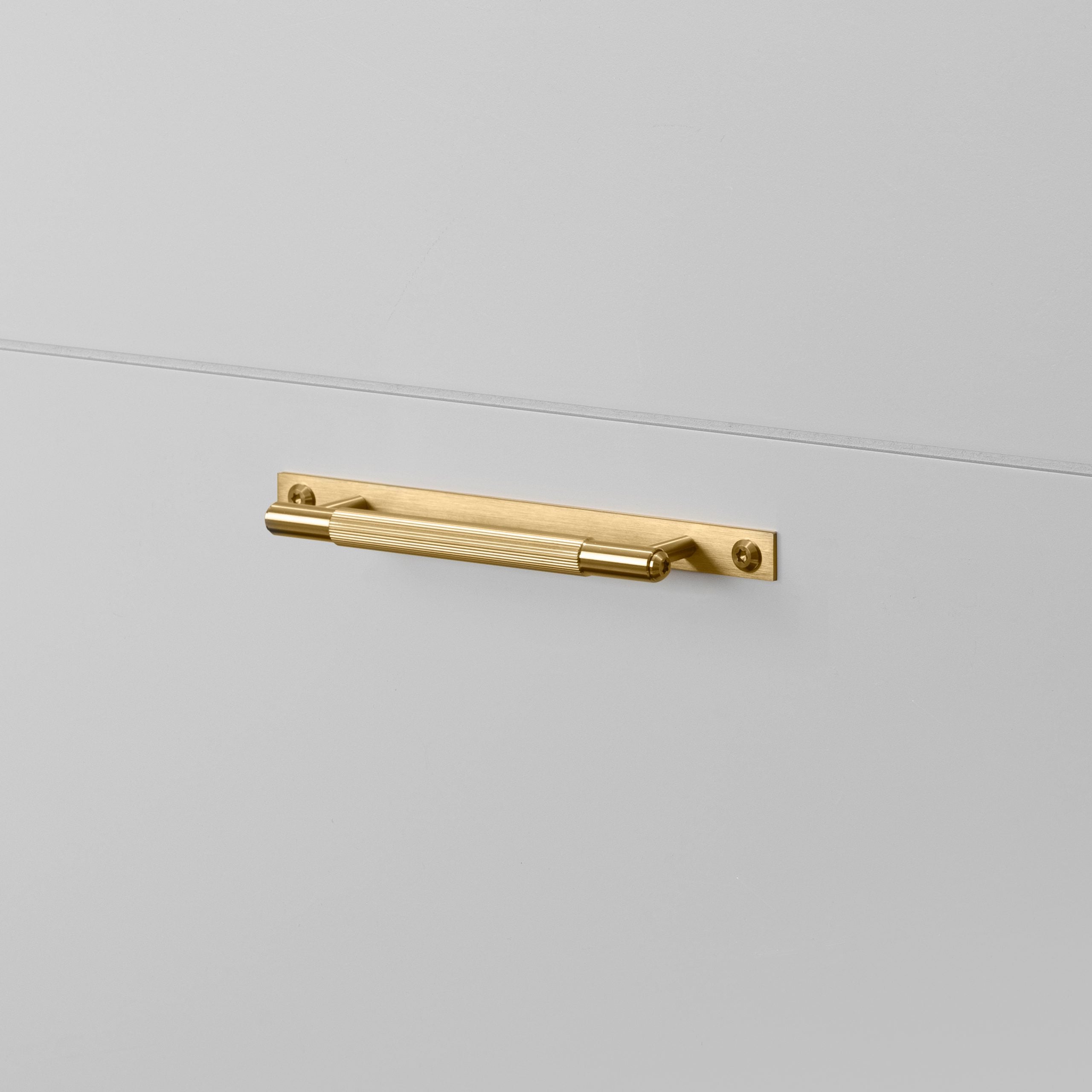 Pull Bar | Plate | Linear | By Buster + Punch