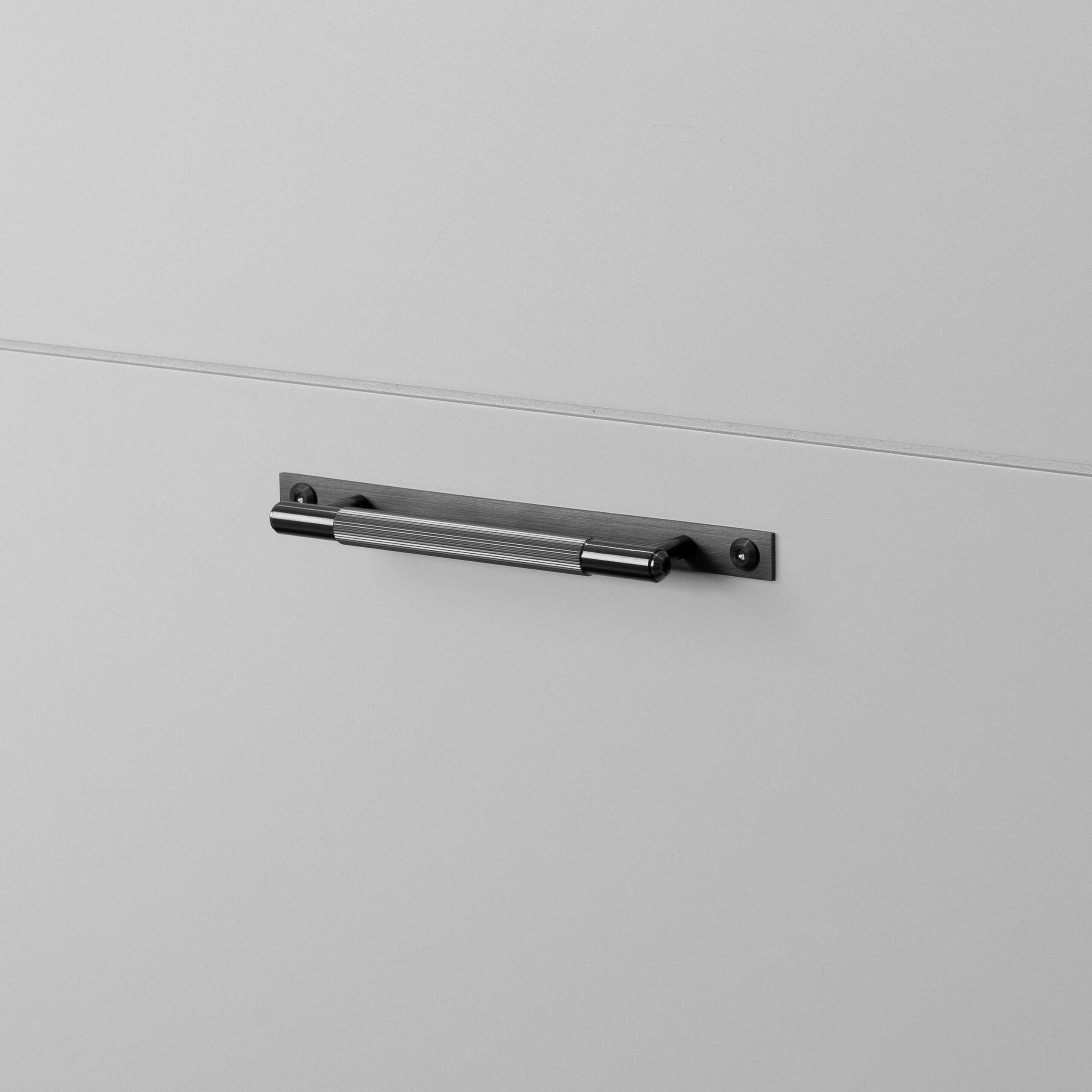 Pull Bar | Plate | Linear | By Buster + Punch