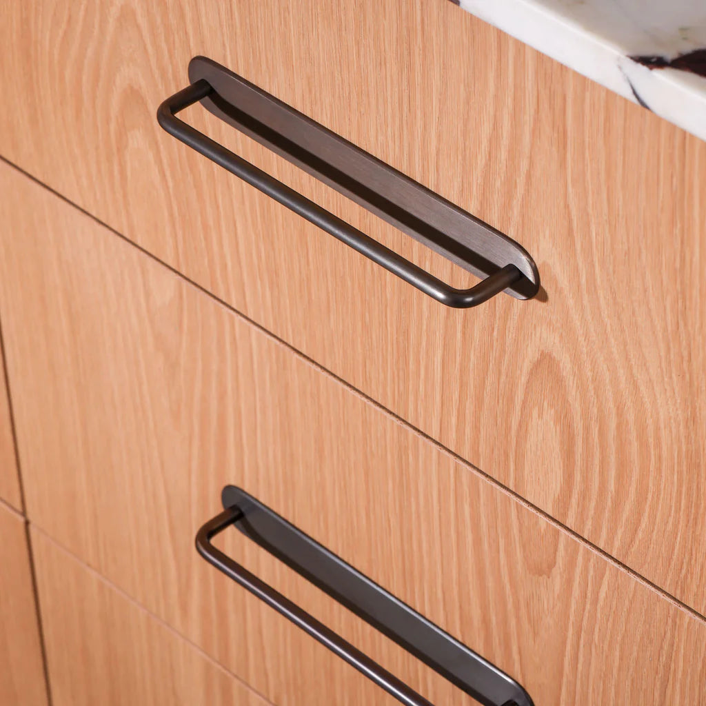 Curved Handle Backplate - Antique Bronze by Hepburn