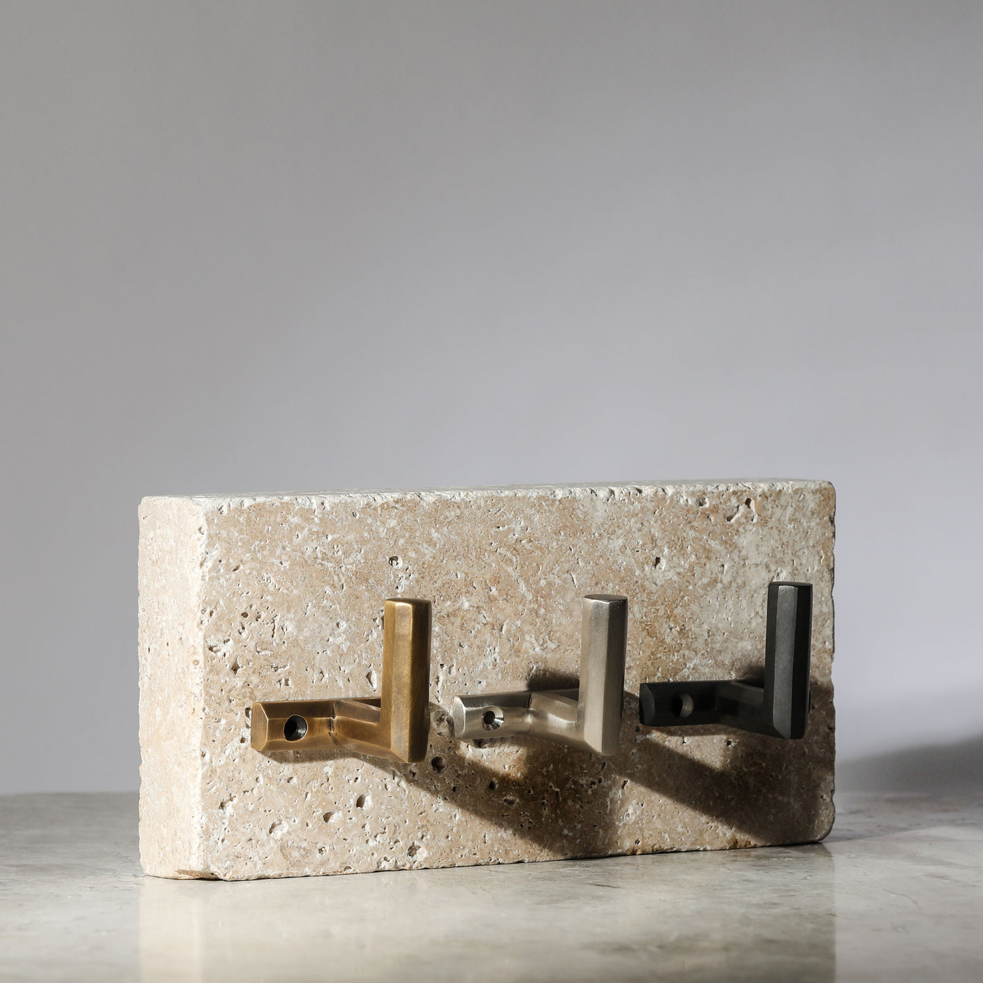 Henley Hook - Scorched Black By Hepburn