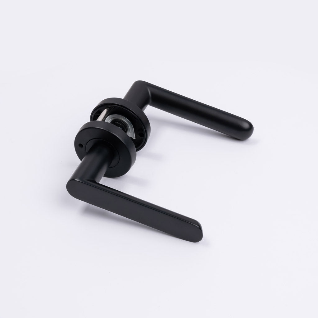 Matt Black Privacy Door Handle - Fairhaven - Manovella