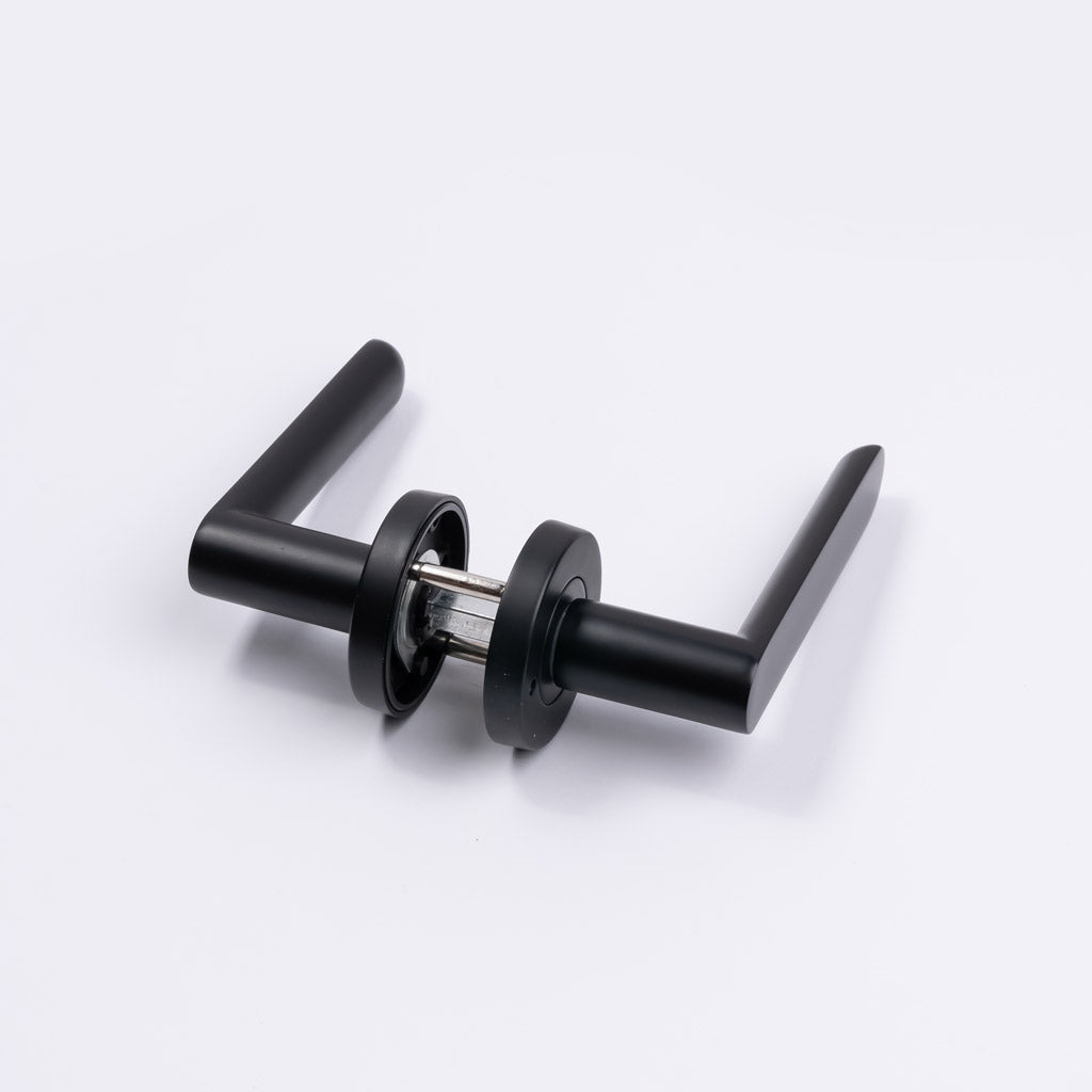 Matt Black Privacy Door Handle - Fairhaven - Manovella