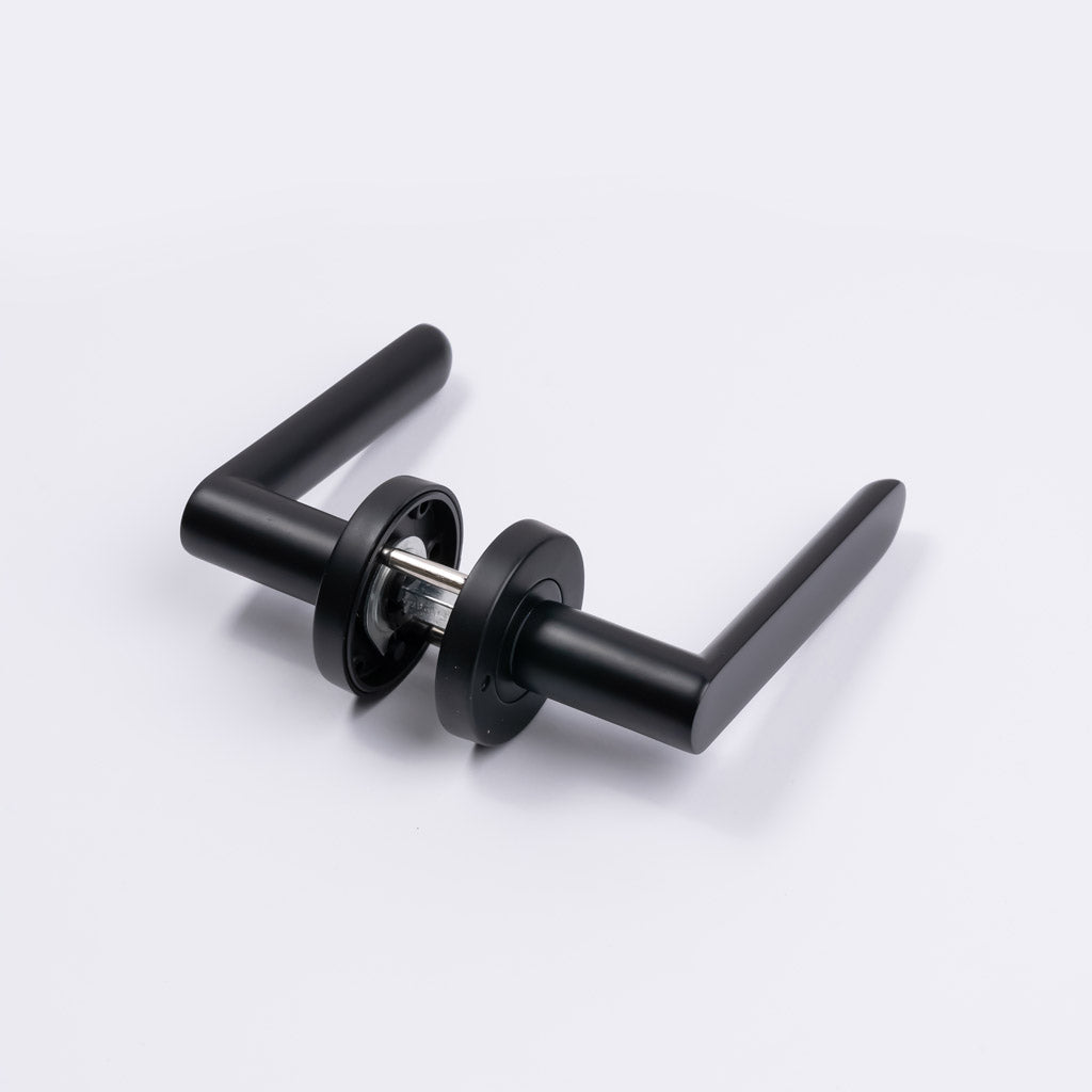 Matt Black Privacy Door Handle - Fairhaven - Manovella