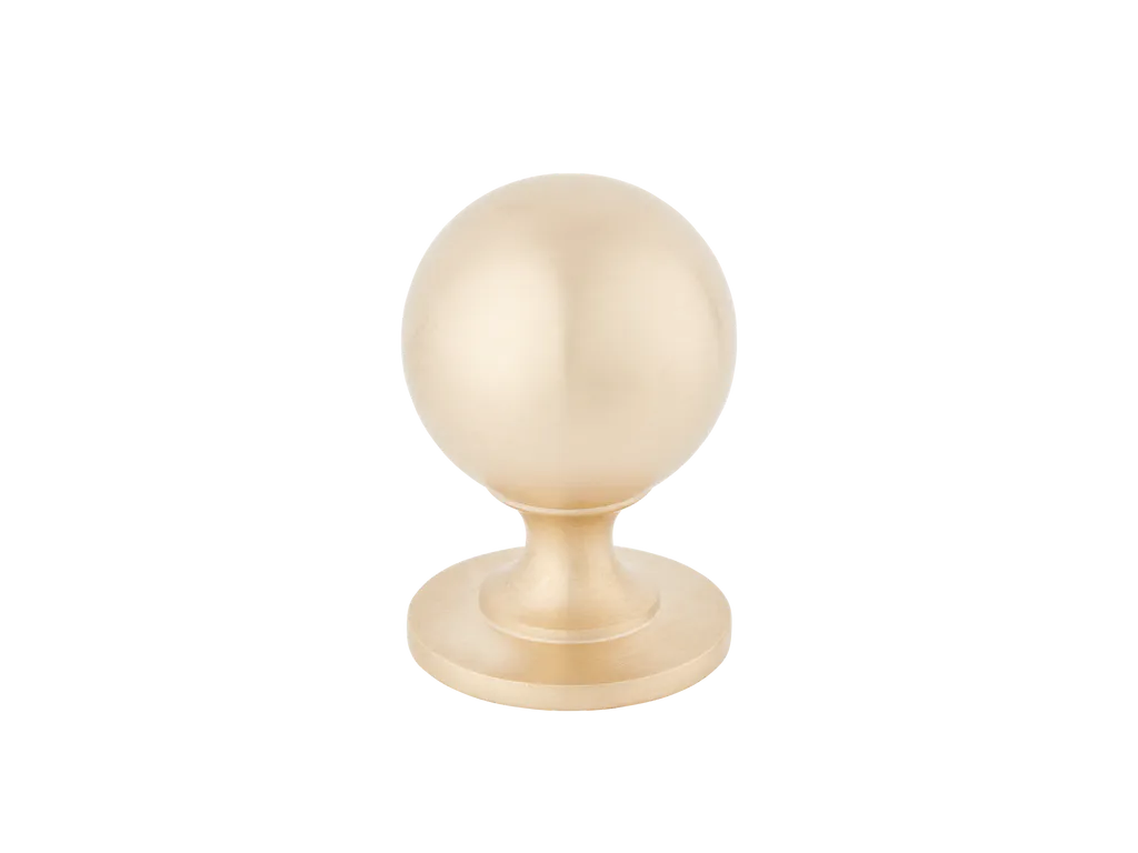 Cotswold Ball Cabinet Knob By Armac Martin