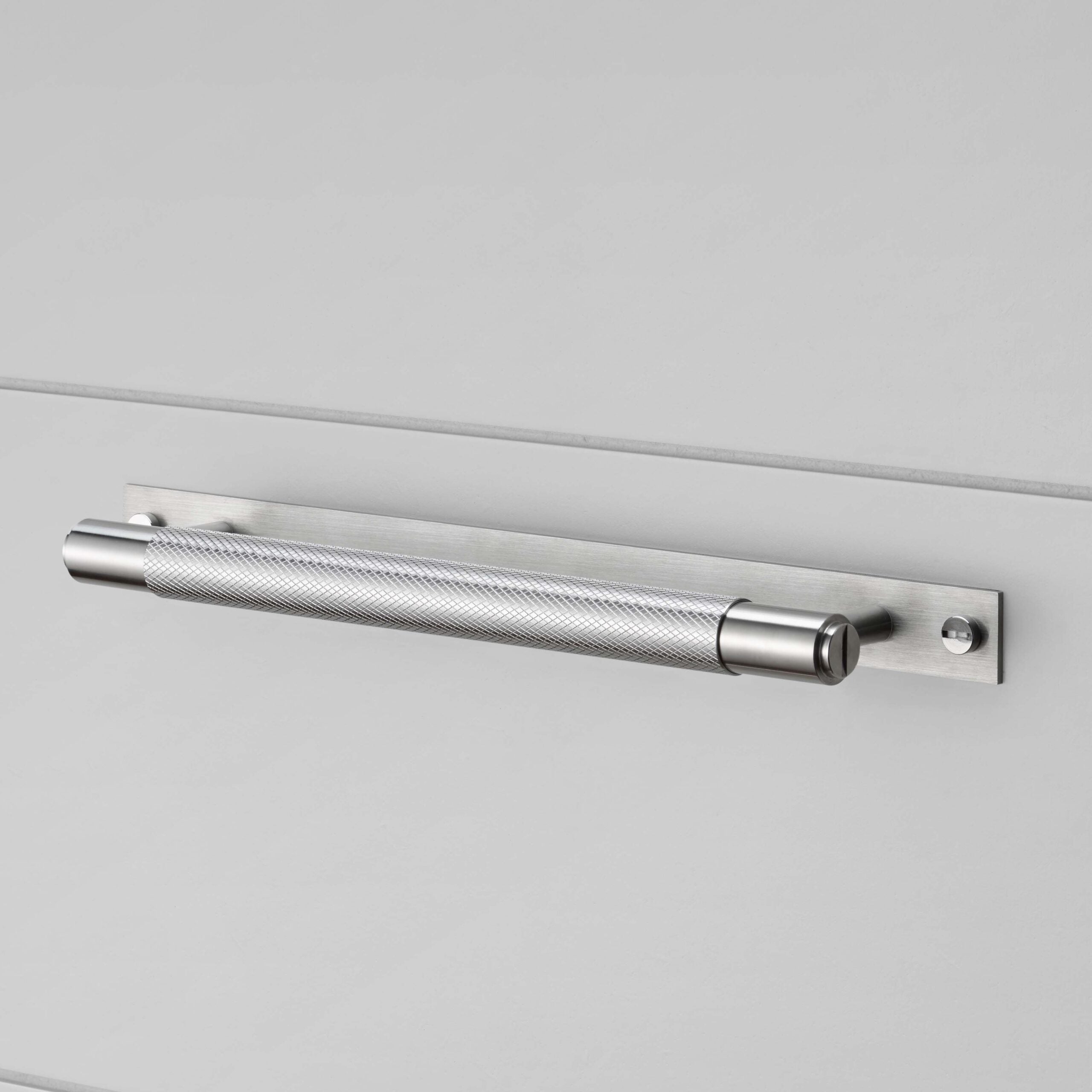 Pull Bar | Plate | Cross | By Buster + Punch