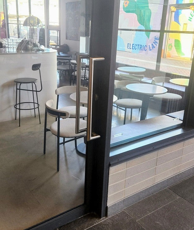 V23 Offset Pull Handle