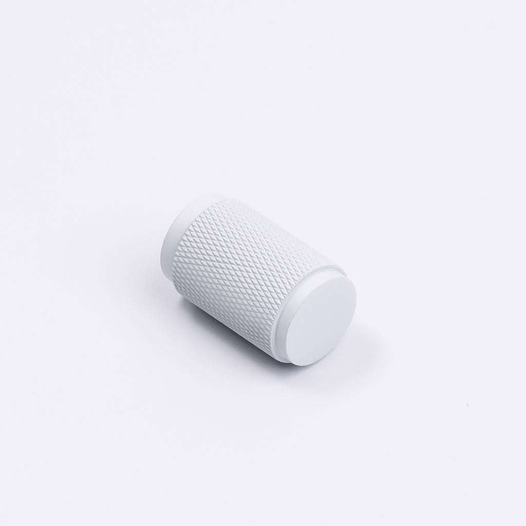 White Knurled Cabinet Knob - Helena - Manovella