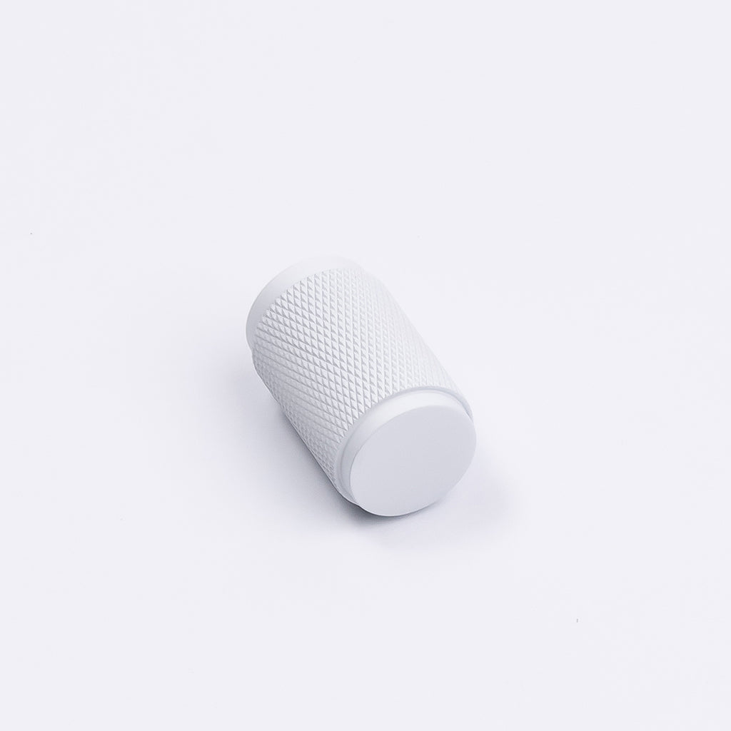 White Knurled Cabinet Knob - Helena - Manovella