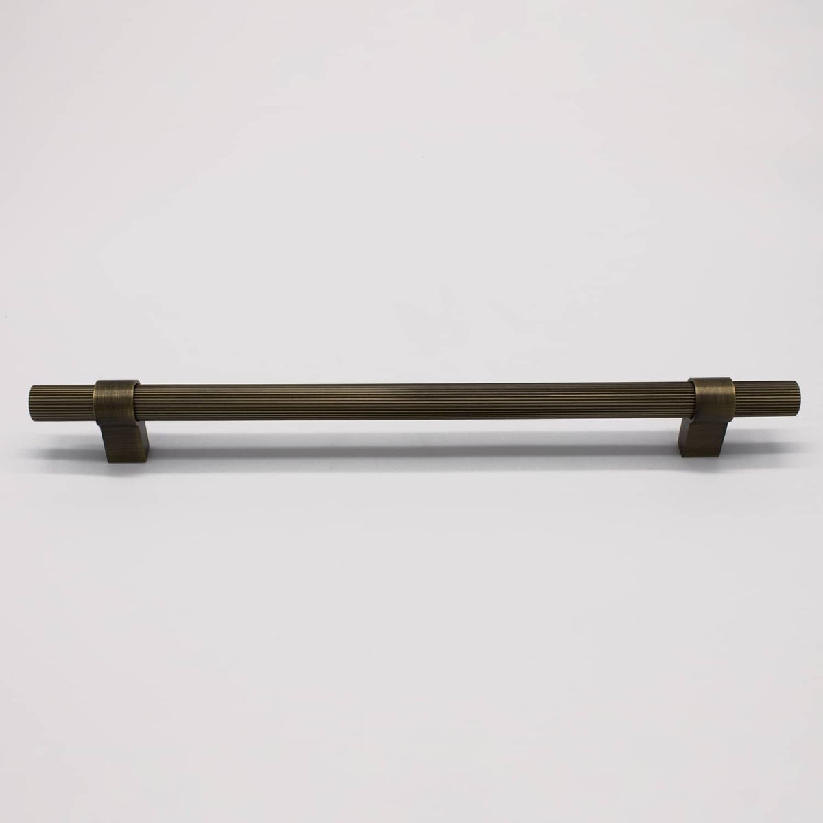 Aged Brass Fluted Pull - Cassandra - Manovella - Entry - Point - CABCAS290AG - Manovella