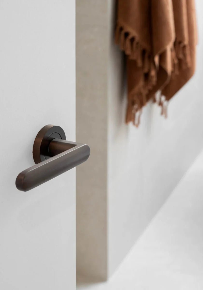 Osaka Lever - Round Rose - Entry - Point - 20779 - Iver