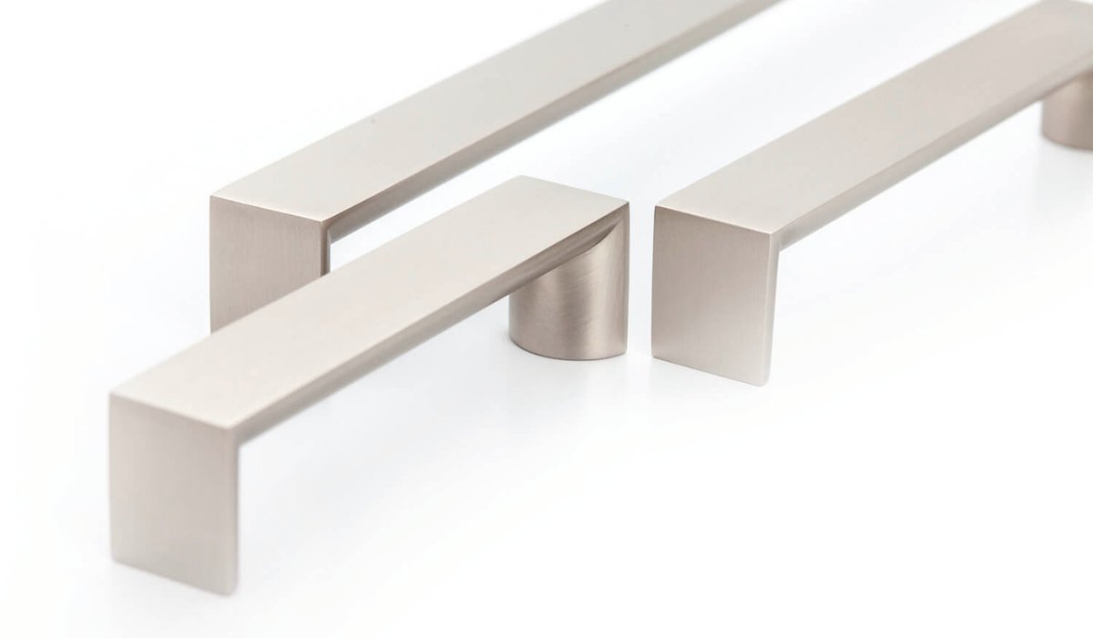 Brushed Nickel - Entry-Point