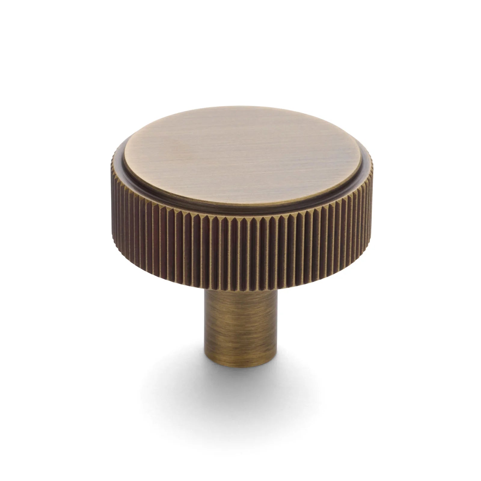 Aged Brass Round Fluted Cabinet Knob - Artemis - Manovella