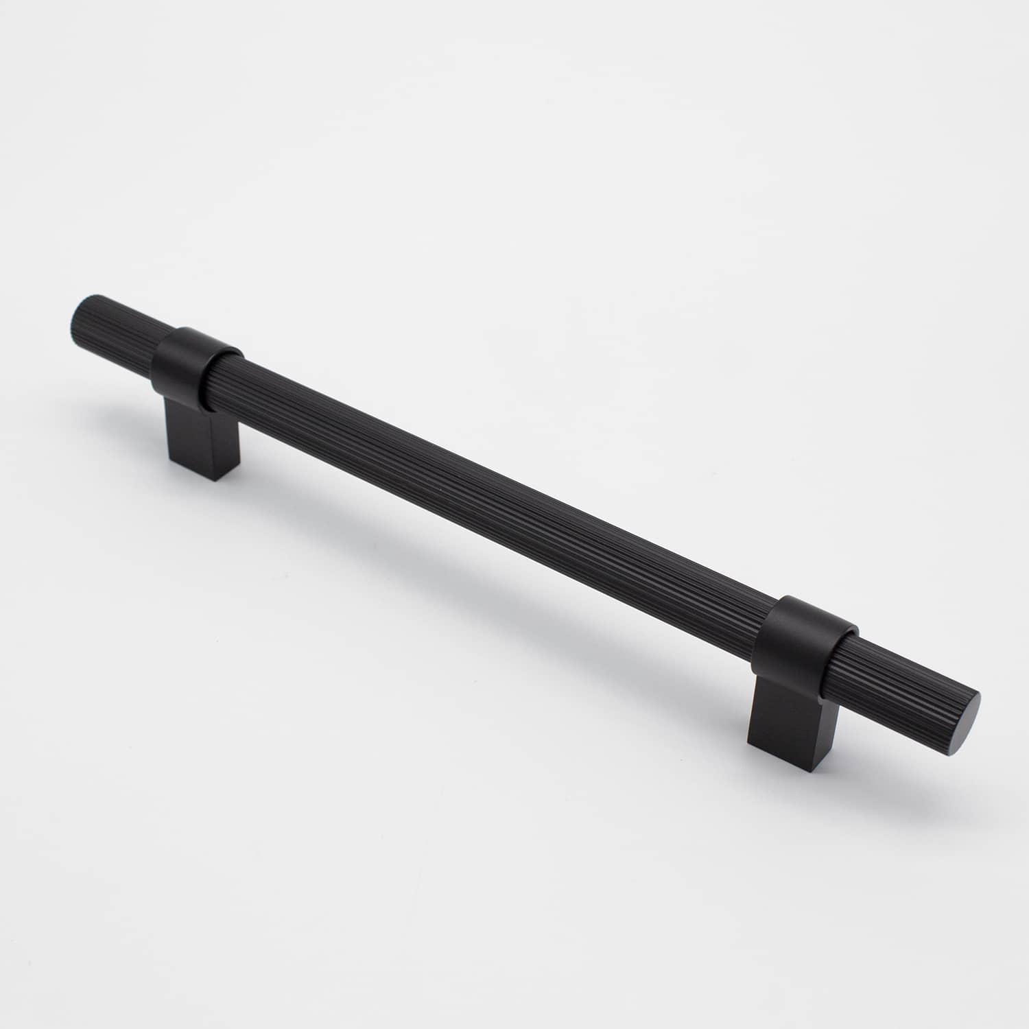 Matt Black Fluted Pull - Cassandra - Manovella