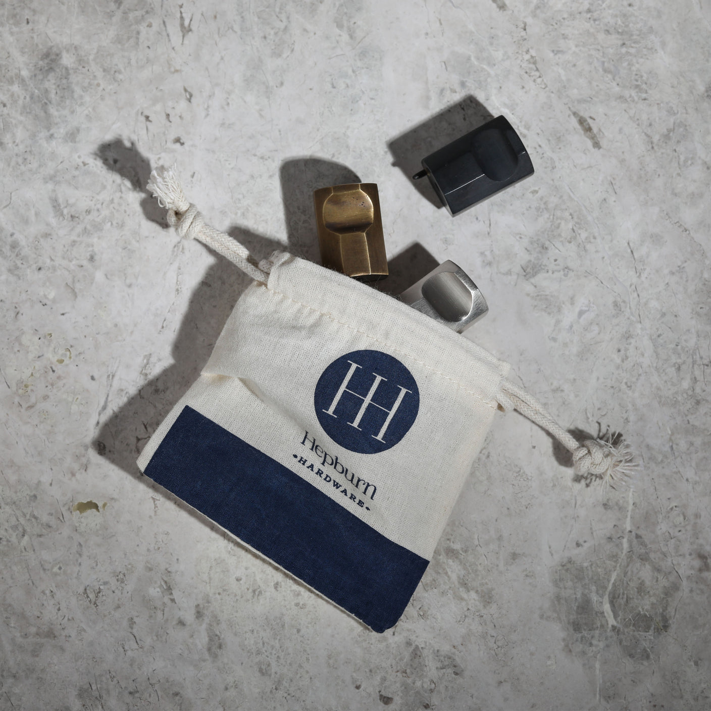Henley Knob - Scorched Black By Hepburn