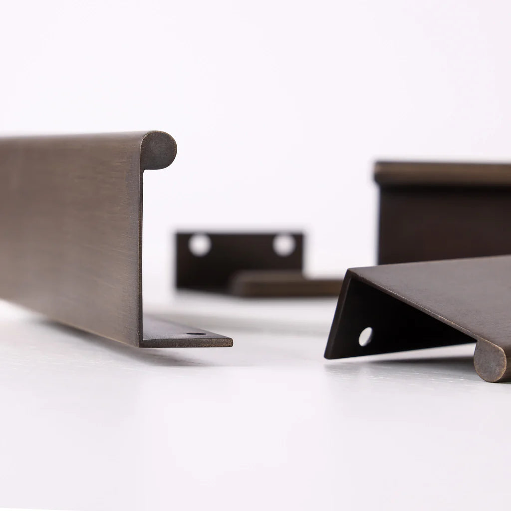 HH x Ren Lip Pull - English Bronze by Hepburn Hardware