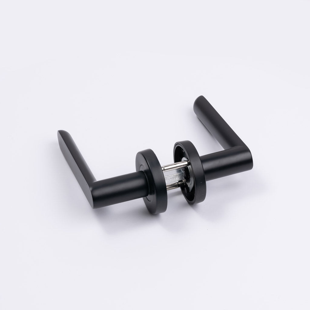 Matt Black Privacy Door Handle - Fairhaven - Manovella