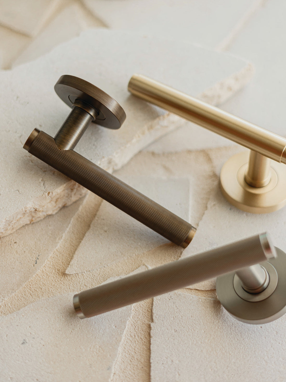 Momo Bellevue solid brass lever