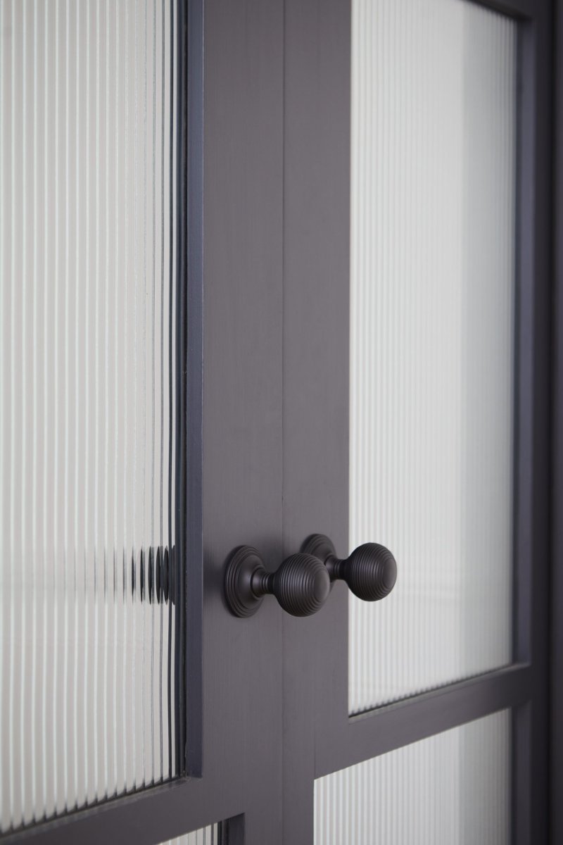 Guildford Knob - Round Rose - Entry - Point - 0220 - Iver