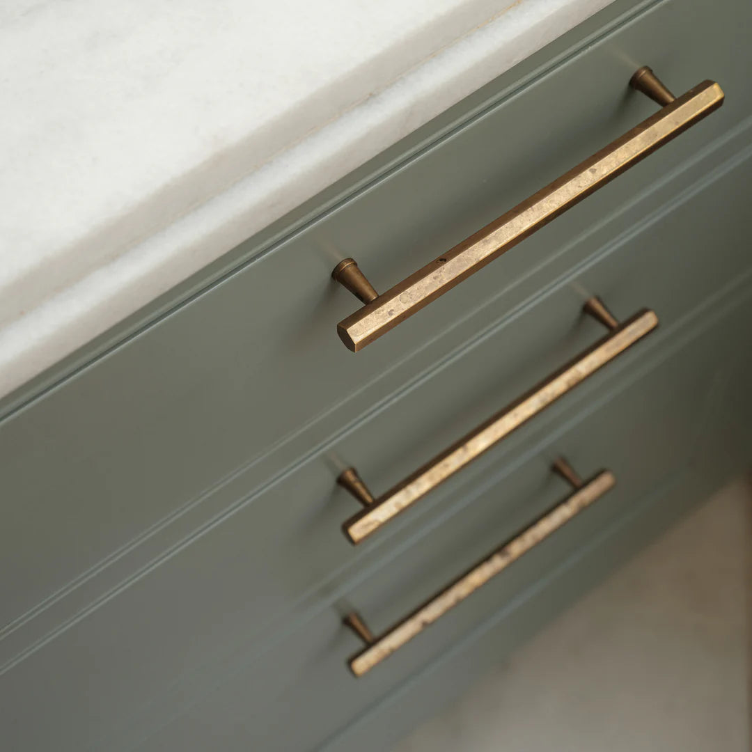 Crossways Appliance Pull By Armac Martin