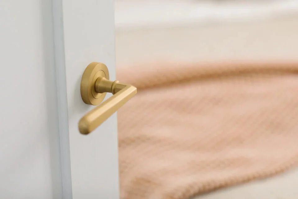 IVER Copenhagen Solid Brass Round Rose Door Handle – Multiple Finishes Available - Entry - Point - 20801 - Iver